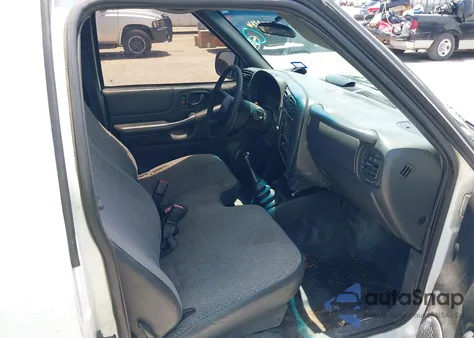 2002 Chevrolet S-10 из США, поврежденный, VIN 1GCCS145328109107